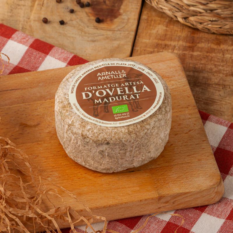 Formatge d'ovella ecològic Ametller Origen by Arnall 