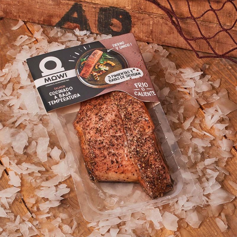 Salmón cocinado a baja temperatura en 3 pimientas Mowi 220g 