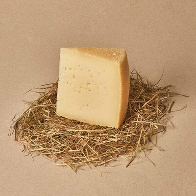 Formatge d'ovella semicurat Artequeso 
